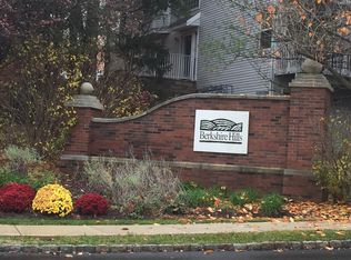 716 Buckland Ct, Denville, NJ 07834