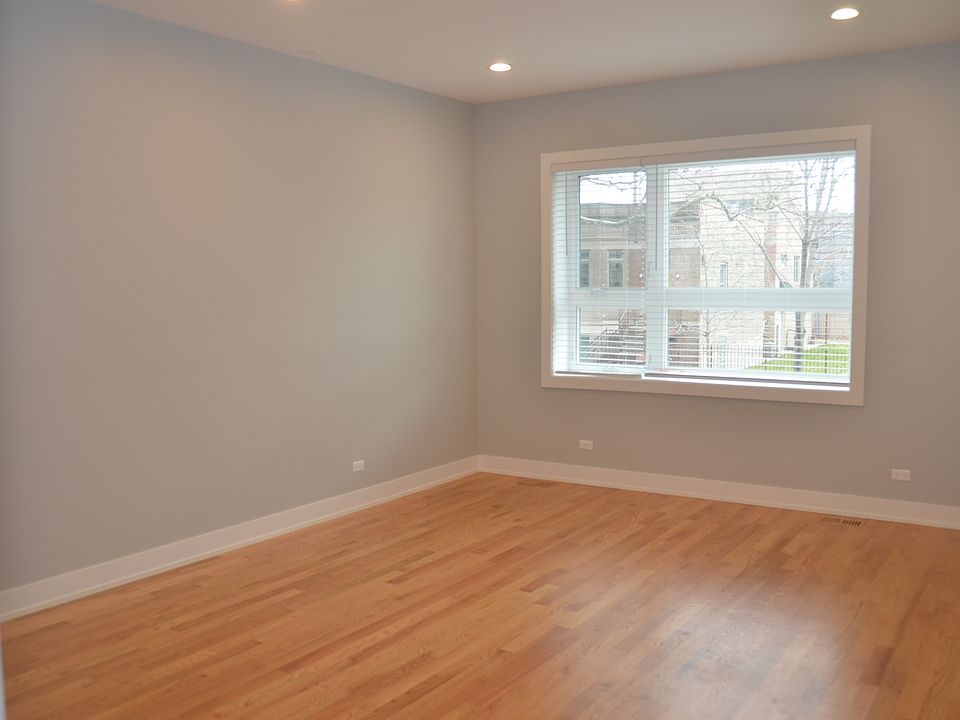 1st image of 2652 W Huron St #1