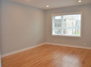 2652 W Huron St #1, Chicago, IL 60612
