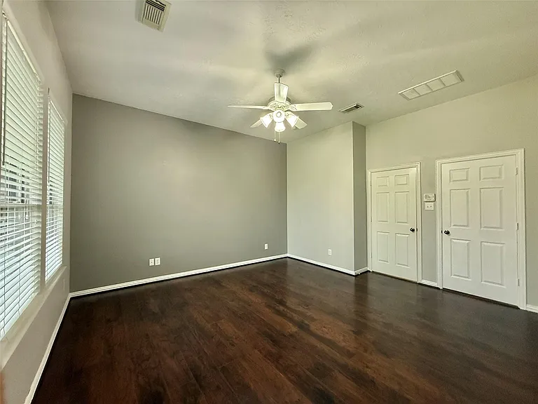 26823 Lakeridge Park Ln — Photo 17