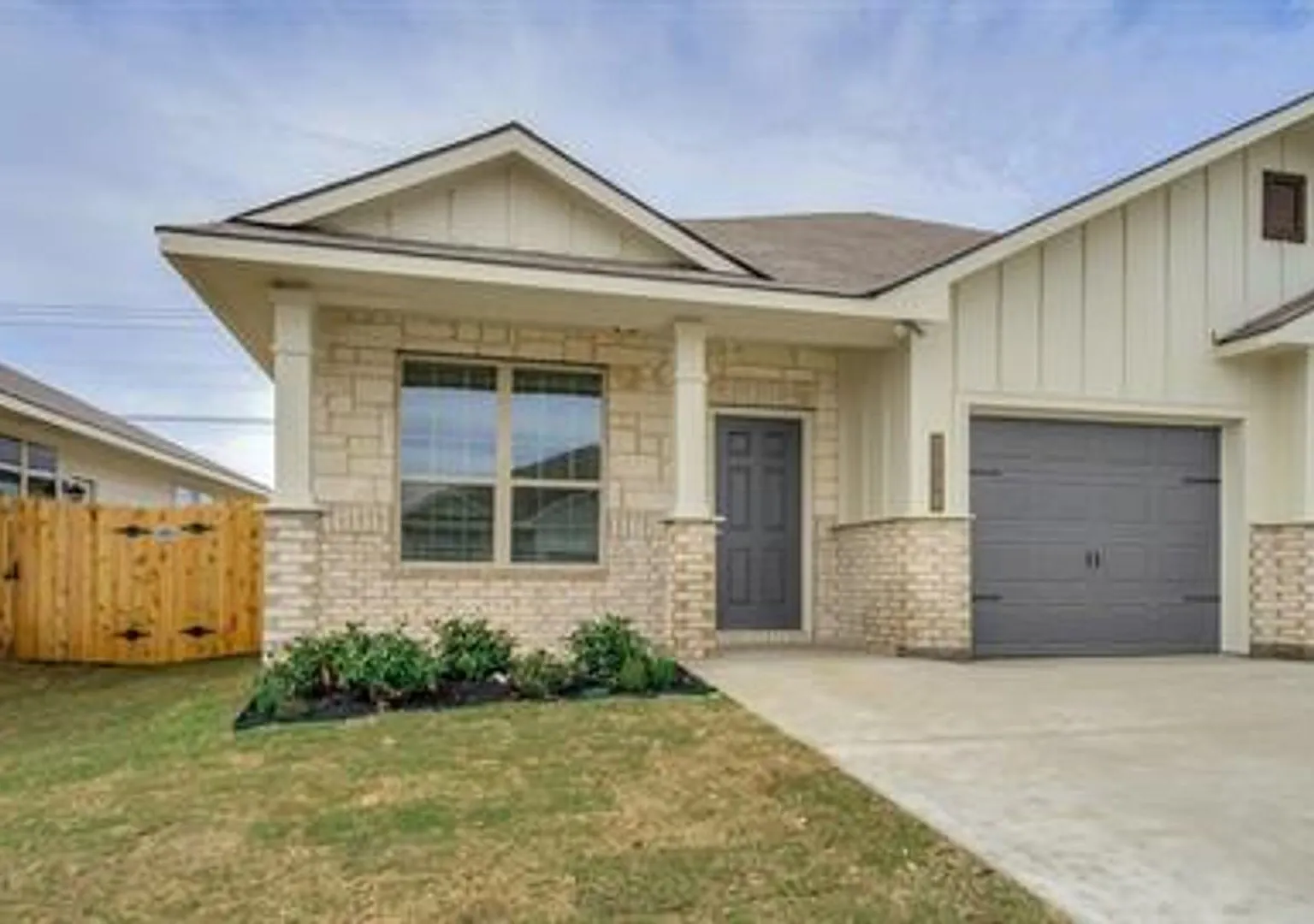 1515 Case Rd — Photo 1