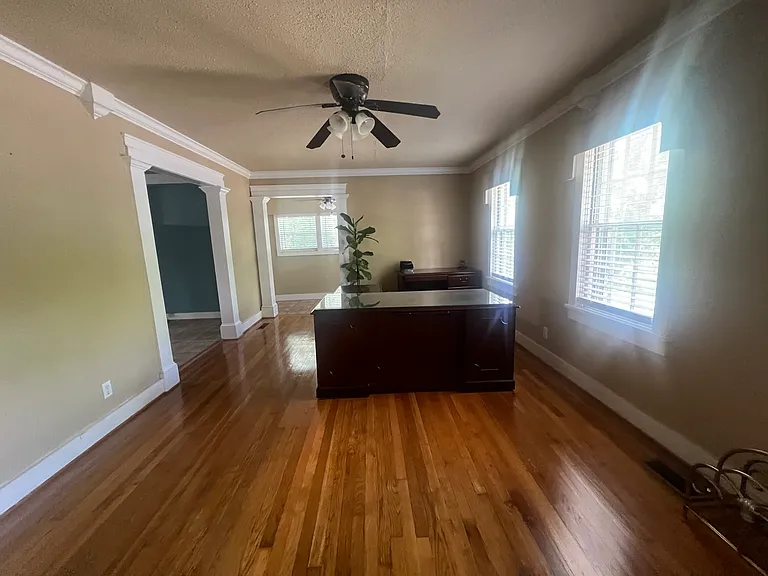 401 Crest St — Photo 5
