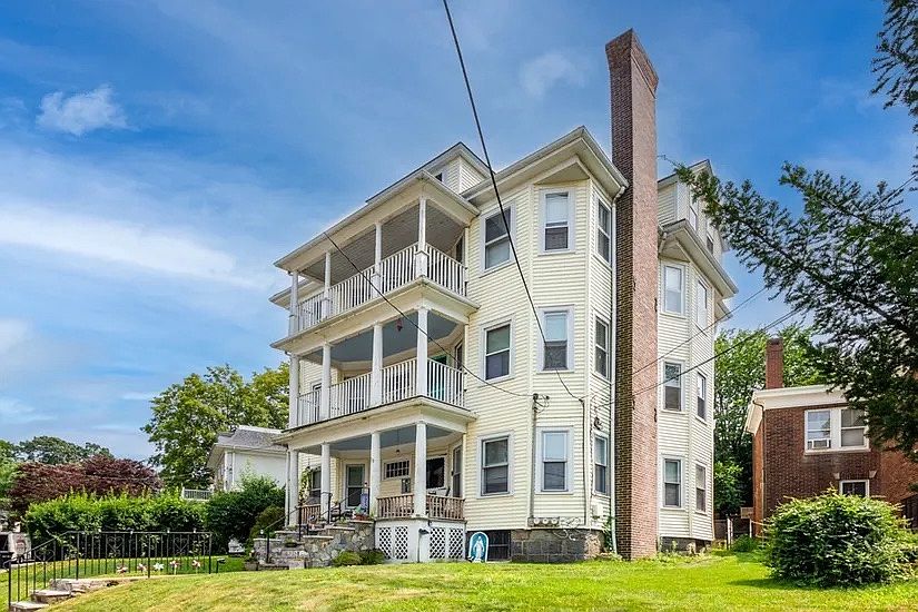 33 Oak St Hyde Park, MA Zillow