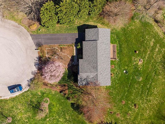 4th image of 1670 Brunswick Dr