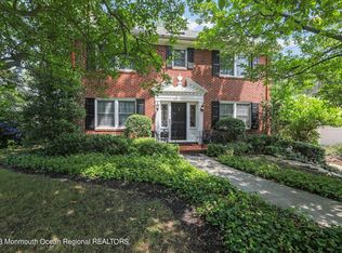 553 N Edgemere Dr, Allenhurst, NJ 07711