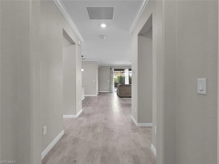 19527 Utopia Ln — Photo 4