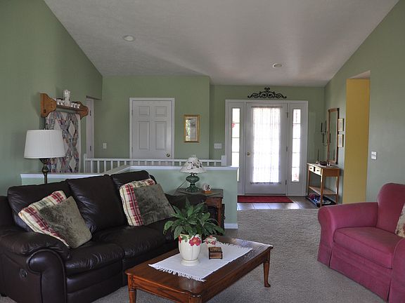 5th image of 4254 Stoneridge Dr