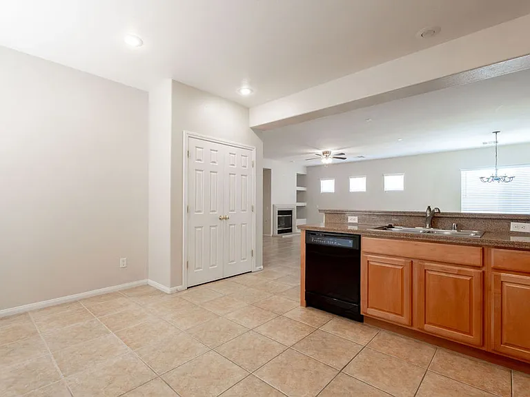 4433 Weitzman Pl — Photo 25