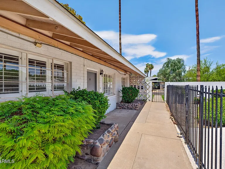 3517 E Montecito Ave #A — Photo 16