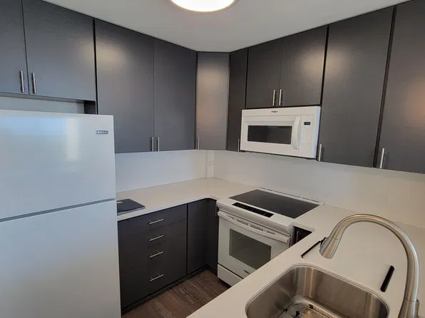98-410 Koauka Loop APT 8G, Aiea, HI 96701