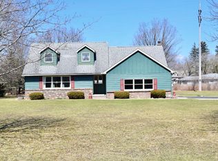 3400 Timothy Ln, East Aurora, NY 14052