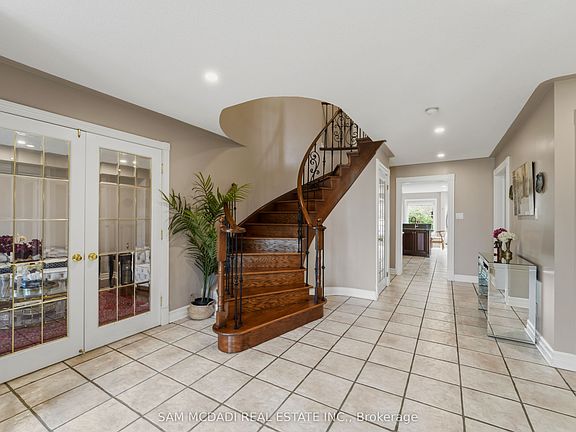 4th image of 3605 Trelawny Cir