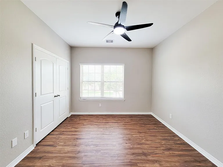 23111 Broad Springs Ct — Photo 36