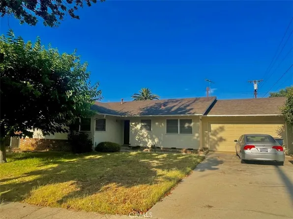 949 Serpentine Dr, Redlands, CA 92373