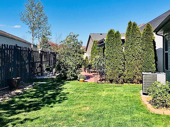 2nd image of 2296 Market Garden Ln