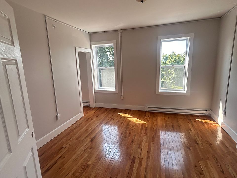 1st image of 2530 5th Ave #5
