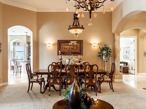 4th image of 1592 Oak Hill Way