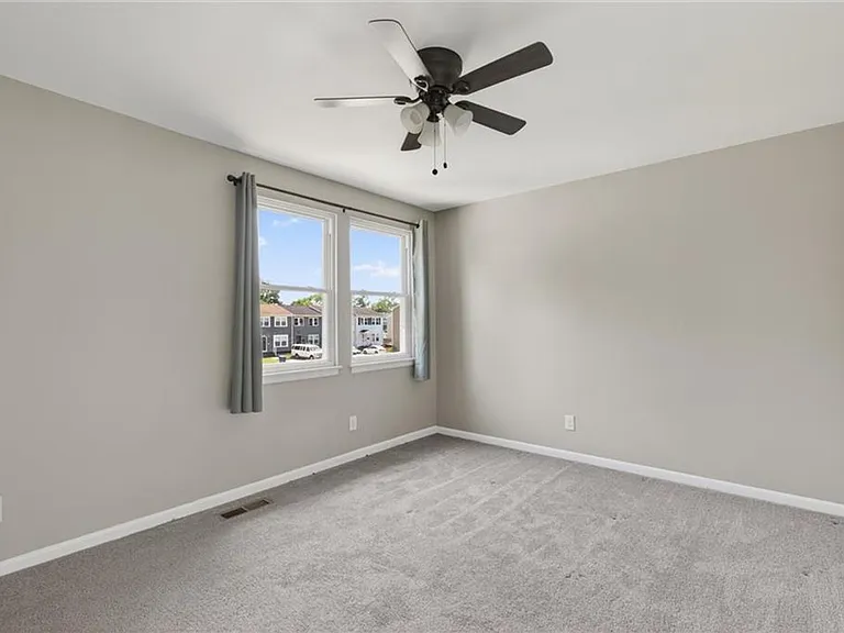 3017 Herrmann Ct — Photo 9