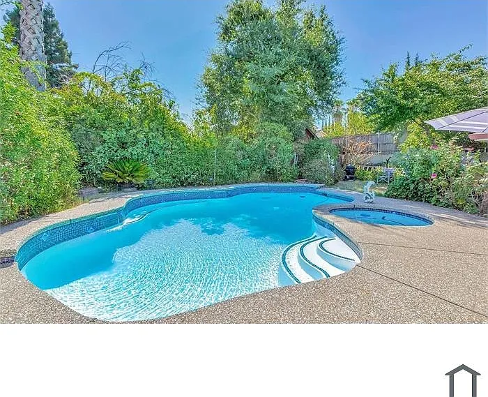 7024 Allenwood Ct — Photo 4