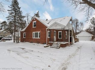 749 Orion Rd, Lake Orion, MI 48362