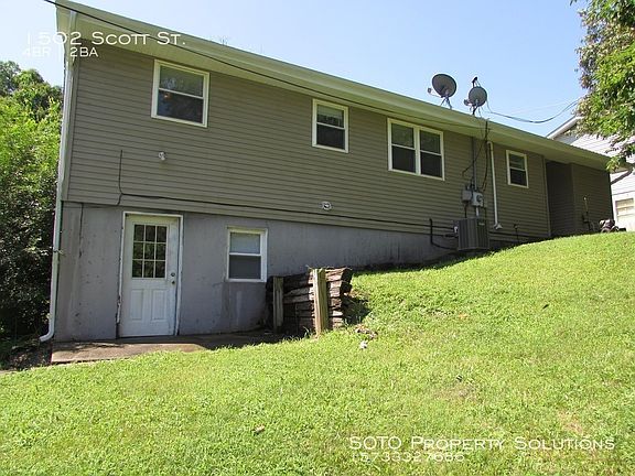 3rd image of 1502 Scott St