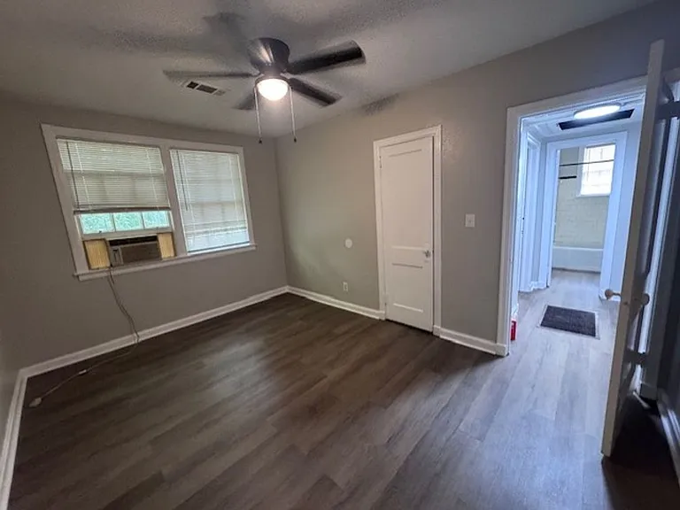 321 Olivia Ct — Photo 11