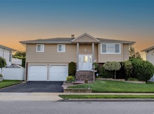 2700 Bayview Ave, Wantagh, NY 11793