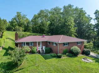 971 Schneiders Crossing Rd NW, Dover, OH 44622