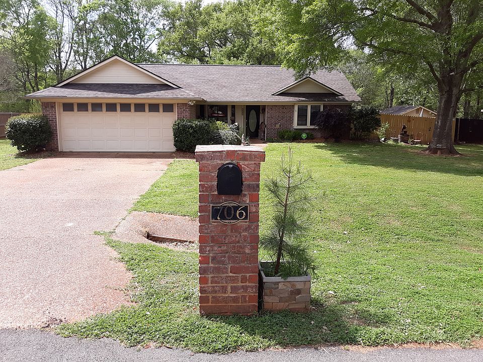 1st image of 706 Quail Ln