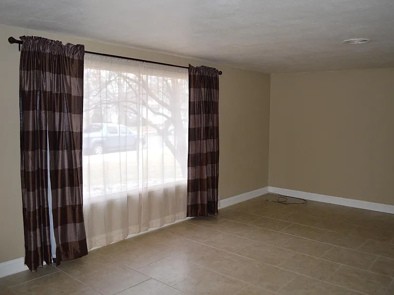 Large tiled living room