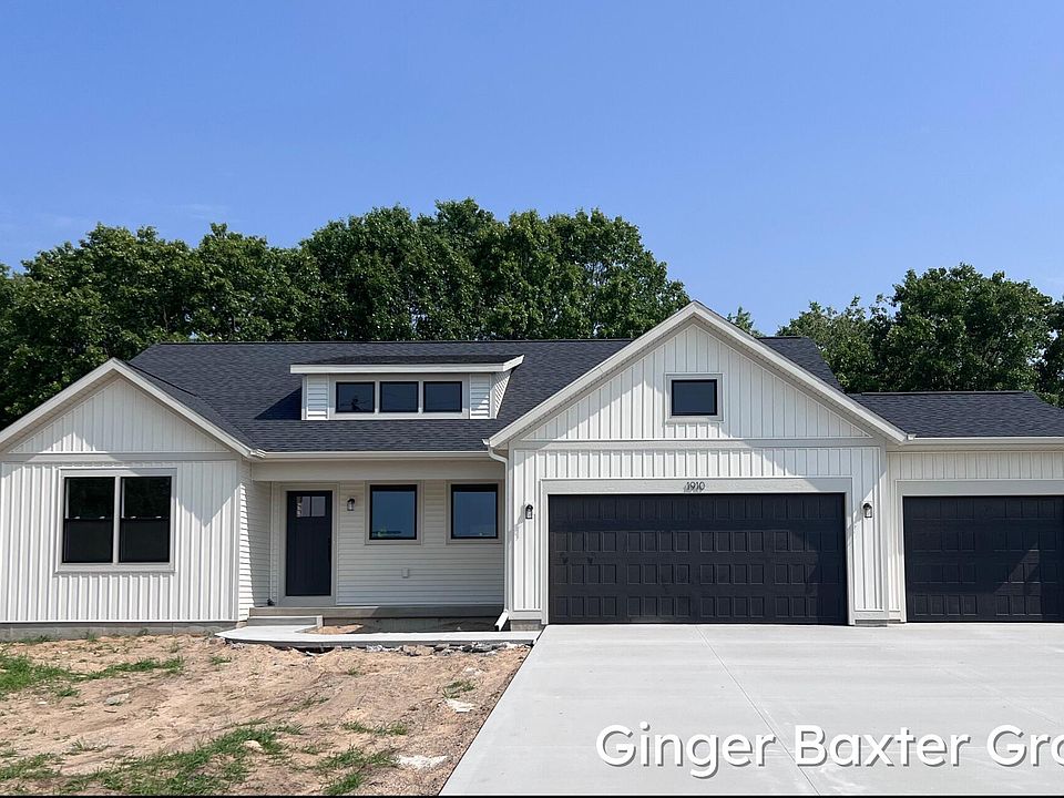 1st image of 1910 Fallasburg Park Dr NE #5