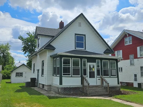 1920 1st Ave, Perry, IA 50220