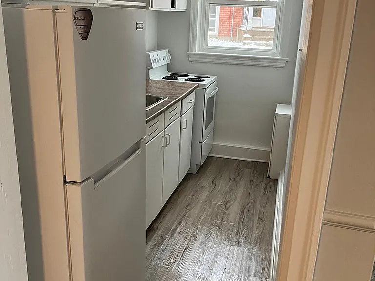 401 Tillbury Ave — Photo 3