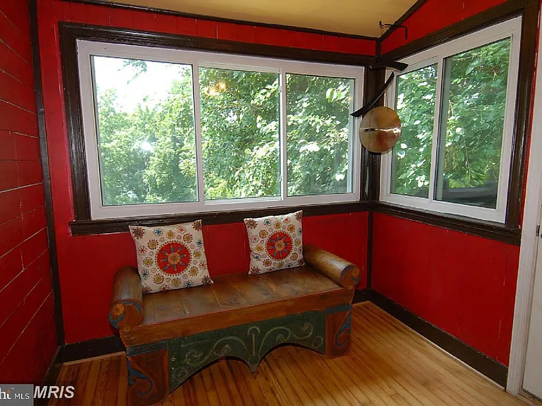 2036 N Cleveland St — Photo 9