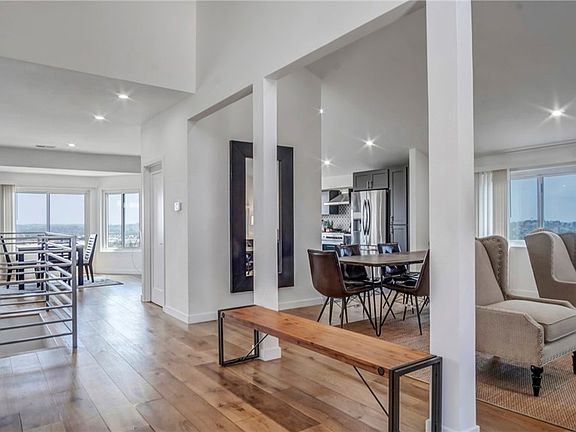 4th image of 4124 Barrett Rd