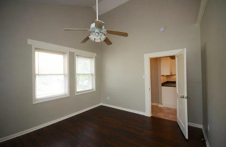 502 Aurora St #2 — Photo 9