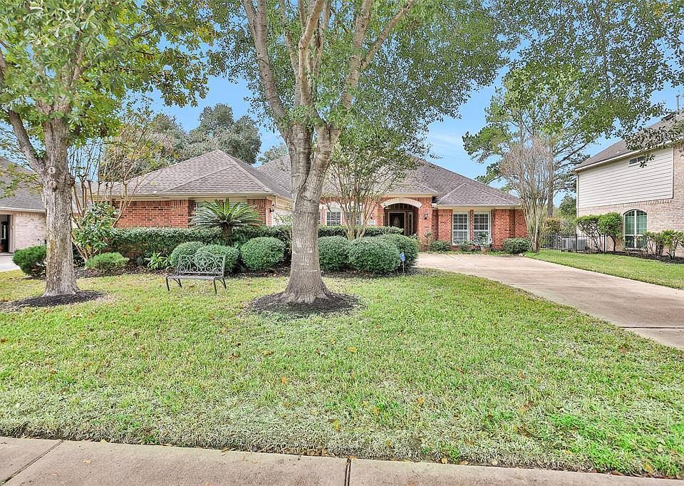 1st image of 4114 Belvoir Park Dr