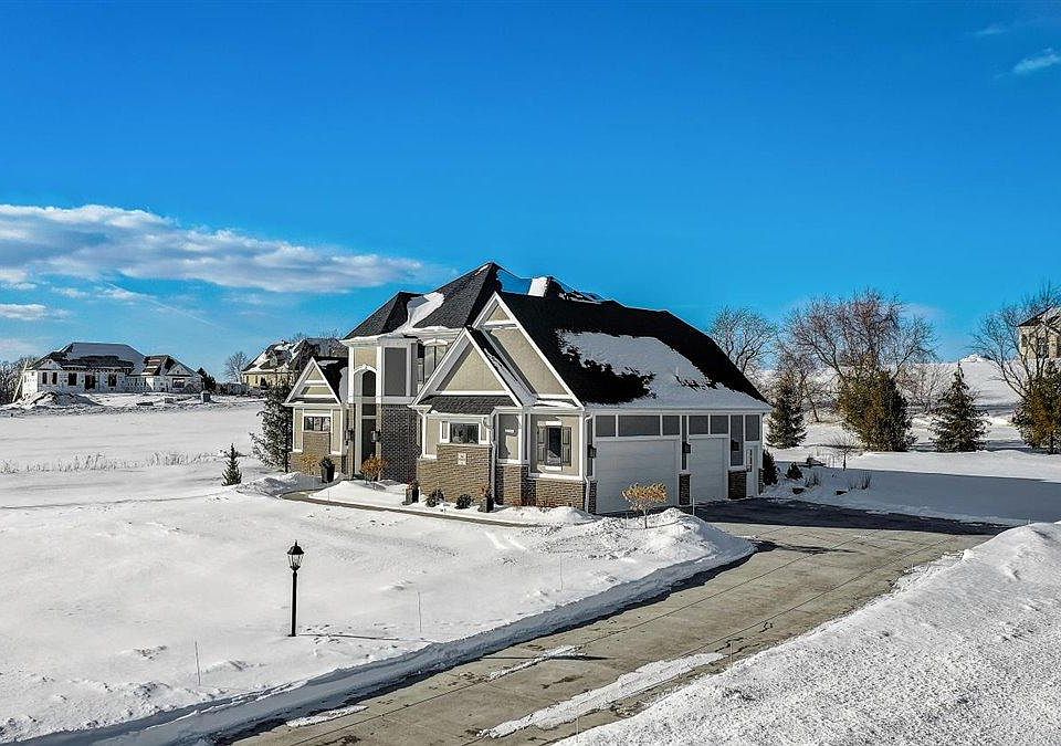 1st image of N61W26306 Bracklyn Dr