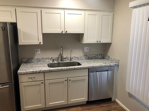 4th image of 13315 W Hyacinth Dr