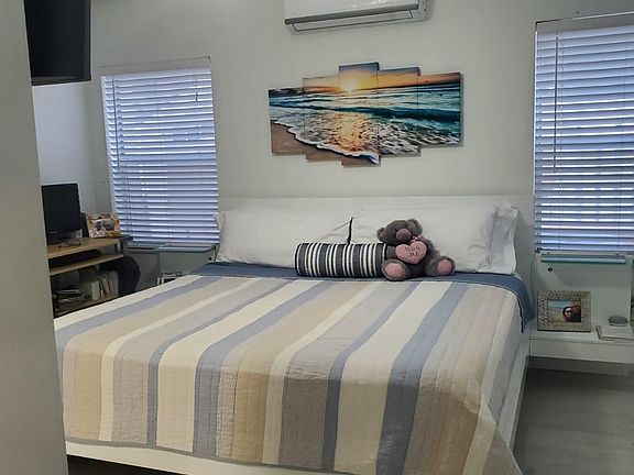 5th image of 12500 Silver Palm Way