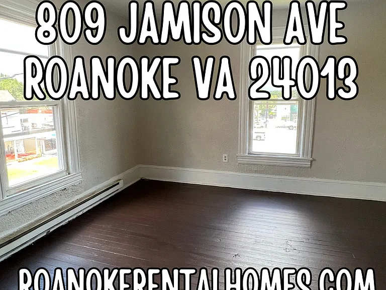 809 Jamison Ave SE — Photo 3