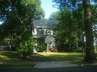 8 Undercliff Rd, Millburn, NJ 07041