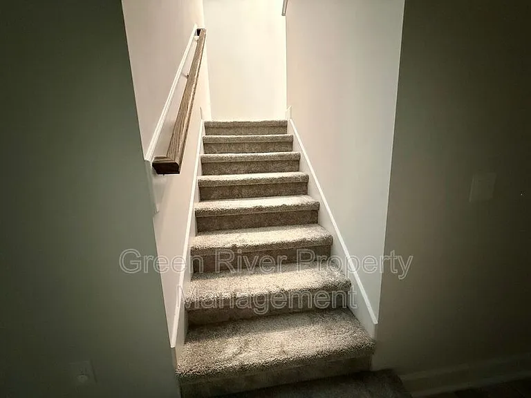 1818 Sandy Creek Pkwy — Photo 39