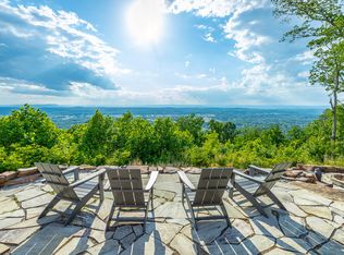 8269 Balata Dr, Ooltewah, TN 37363
