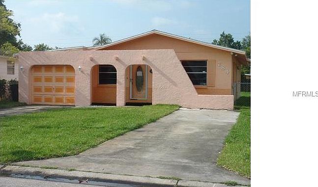 1st image of 784 52nd Ave S