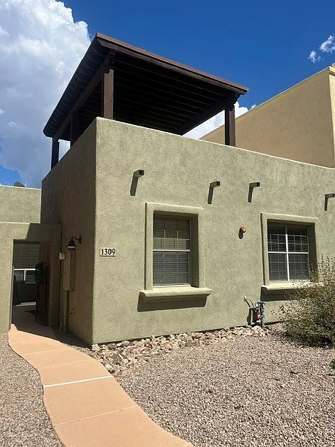 Building Photo - 1309 Golden Gate Way