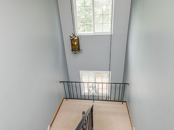 3rd image of 3938 W 104th St APT 3C