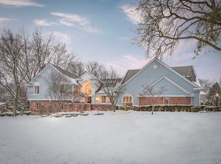 839 Rock Spring Rd, Bloomfield Hills, MI 48304