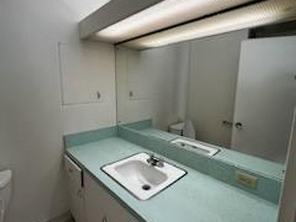 4th image of 1533 Liholiho St #A130705l
