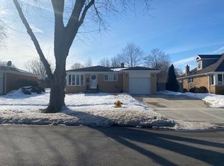 908 S Can Dota Ave, Mount Prospect, IL